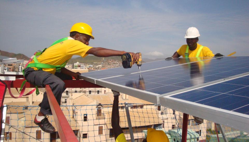 Image of Consultations on the Centre for Renewable Energy and Energy Efficiency for Central Africa (CEREEAC) launched