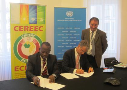 Image of ECREEE SIGNS AN MoU WITH THE JRC