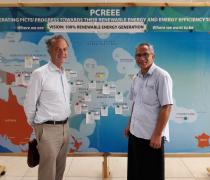 Image of Mr. Luc Asselin de Williencourt, Deputy Permanent Representative of France to the Pacific Community and to the Secretariat of the Pacific Regional Environment Programme with the Manager of the PCREEE - 14/01/20